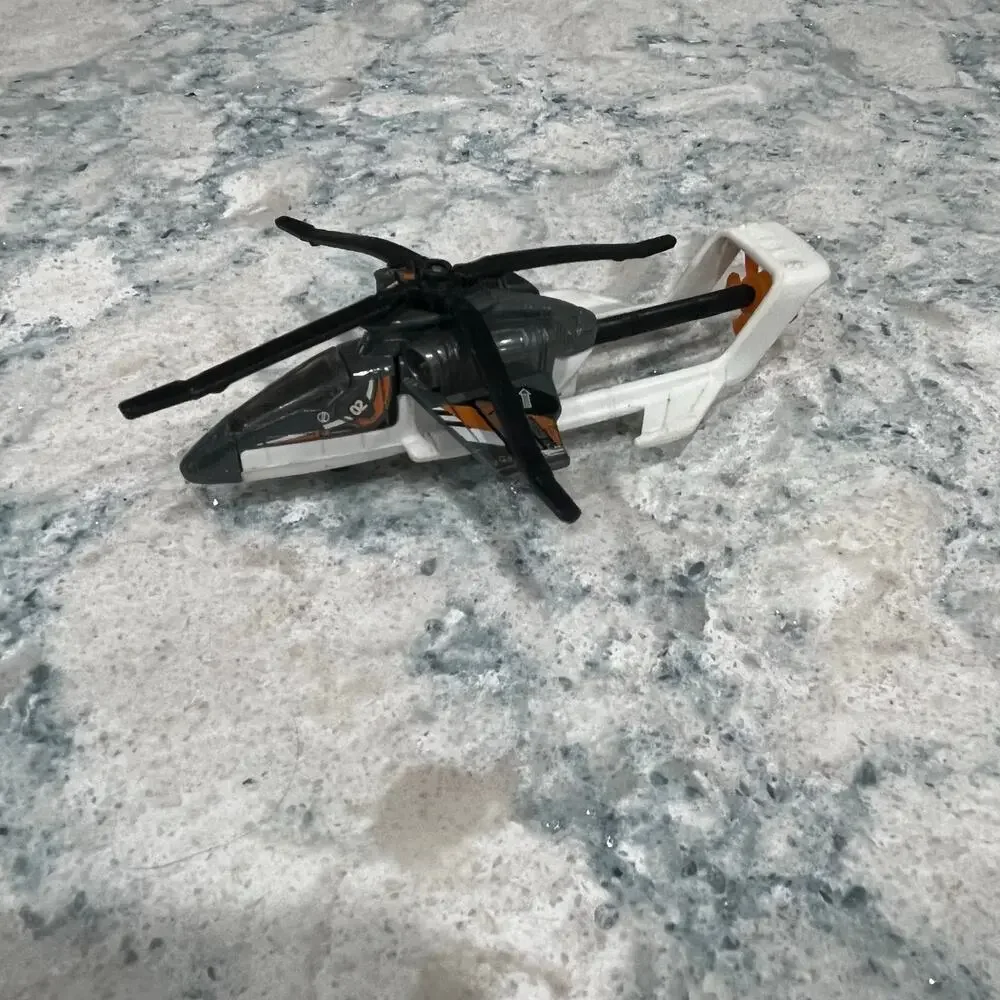 Mattel Matchbox 2013 Sky Busters Sky Shredder Die Cast Helicopter